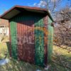Zahradní domek 2×2×2,40 – chromová zelená BTX 6020 MAT, sedlová střecha, jednokřídlé dveře, okno - Image 4