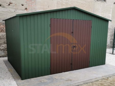 Zahradní domek 4×3×2,50 – chromová zelená BTX 6020 MAT, sedlová střecha, dvoukřídlá dveře