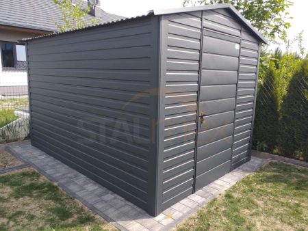 Zahradní domek 2,5×4×2,40 – antracitová šedá BTX 7016 MAT, sedlová střecha, jednokřídlé dveře