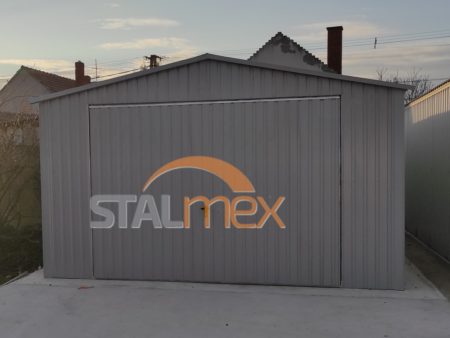 Plechová garáž 4×6×2,5 - bílý hliník RAL 9006 Lesk, sedlová střecha, výklopná vrata