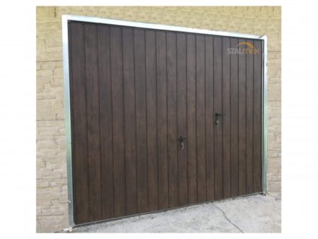 Výklopná vrata 2,6×2 – tmavy ořech, neizolovaný + dveře