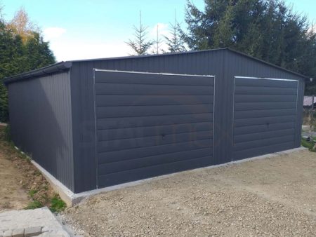 Plechová garáž 7×5×2,6 - antracitová šedá BTX 7016 MAT, sedlová střecha, výklopné vrata